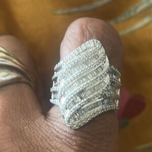Elegant Sterling Silver Authentic Diamond Ring, Size 7 1/2.